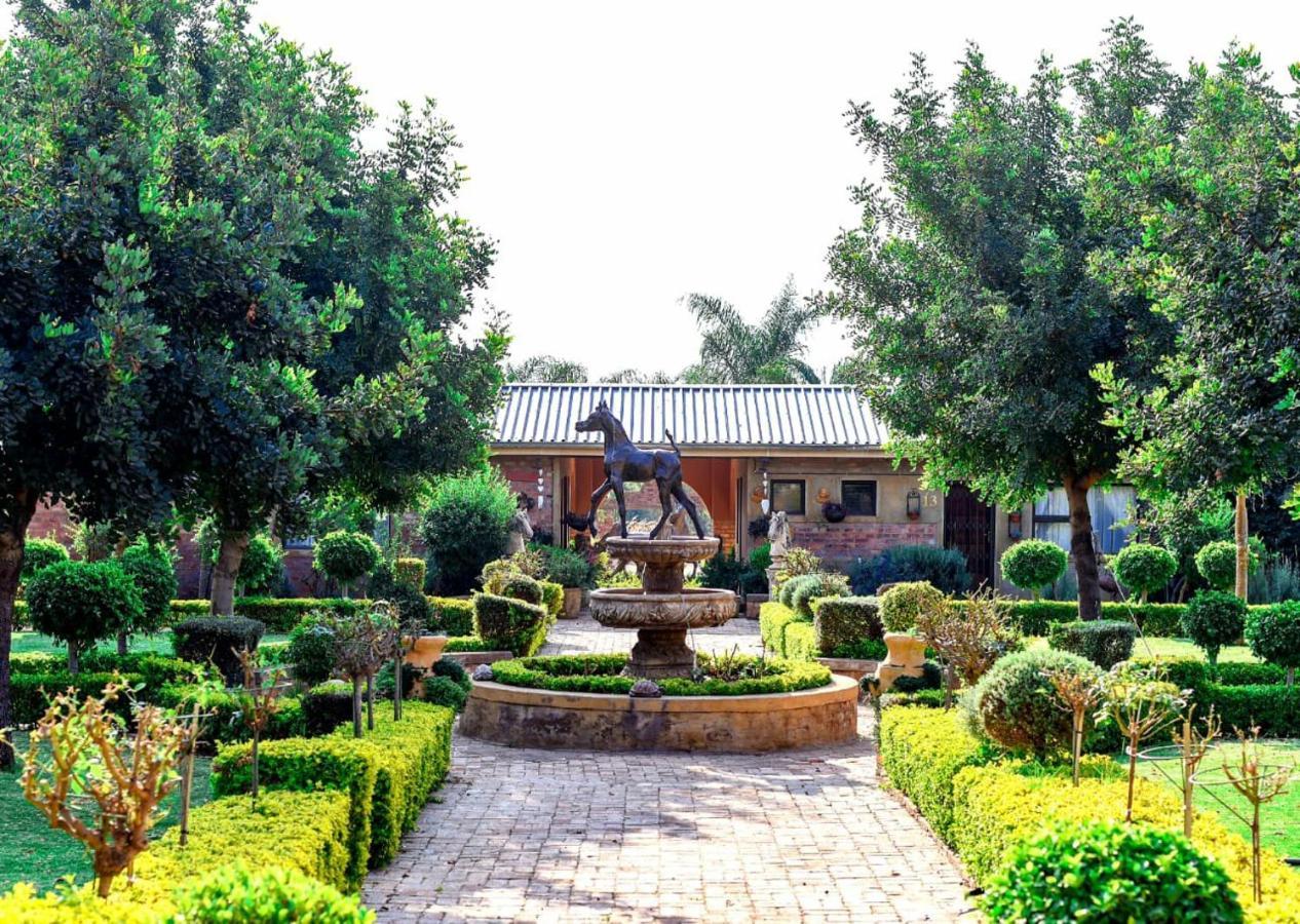 Maretlwane Guesthouse Buffelspoort Esterno foto