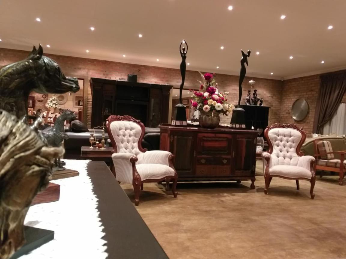 Maretlwane Guesthouse Buffelspoort Esterno foto